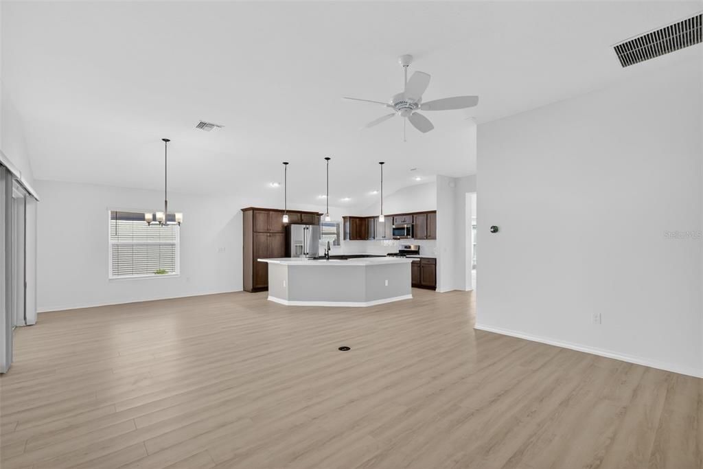 待售: $525,000 (3 贝兹, 3 浴室, 1905 平方英尺)