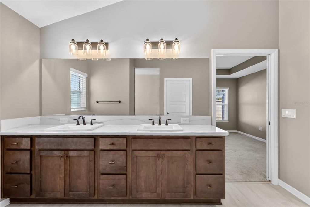 待售: $525,000 (3 贝兹, 3 浴室, 1905 平方英尺)