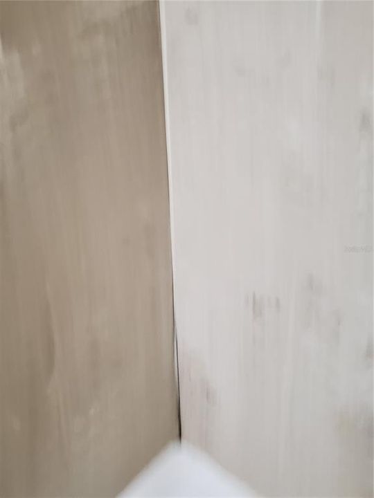 For Rent: $1,850 (3 beds, 1 baths, 1000 Square Feet)