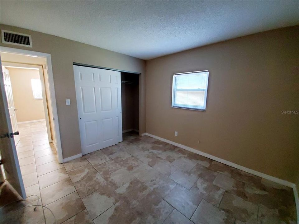 For Rent: $1,850 (3 beds, 1 baths, 1000 Square Feet)