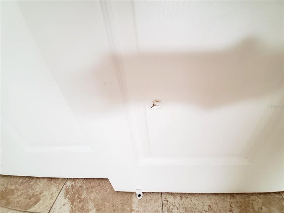 For Rent: $1,850 (3 beds, 1 baths, 1000 Square Feet)