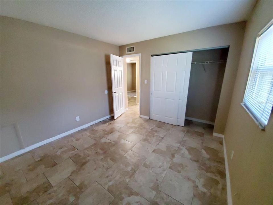 For Rent: $1,850 (3 beds, 1 baths, 1000 Square Feet)