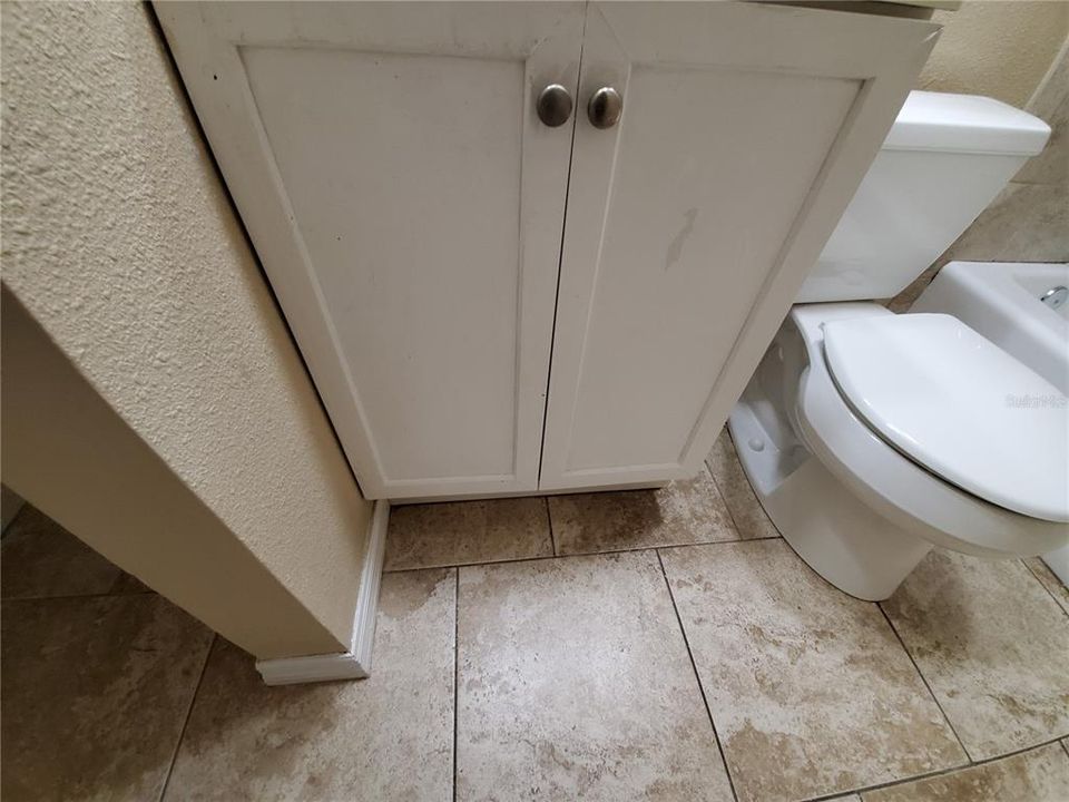 For Rent: $1,850 (3 beds, 1 baths, 1000 Square Feet)