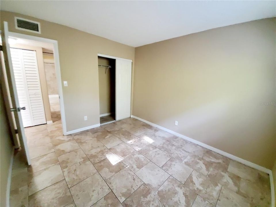 For Rent: $1,850 (3 beds, 1 baths, 1000 Square Feet)