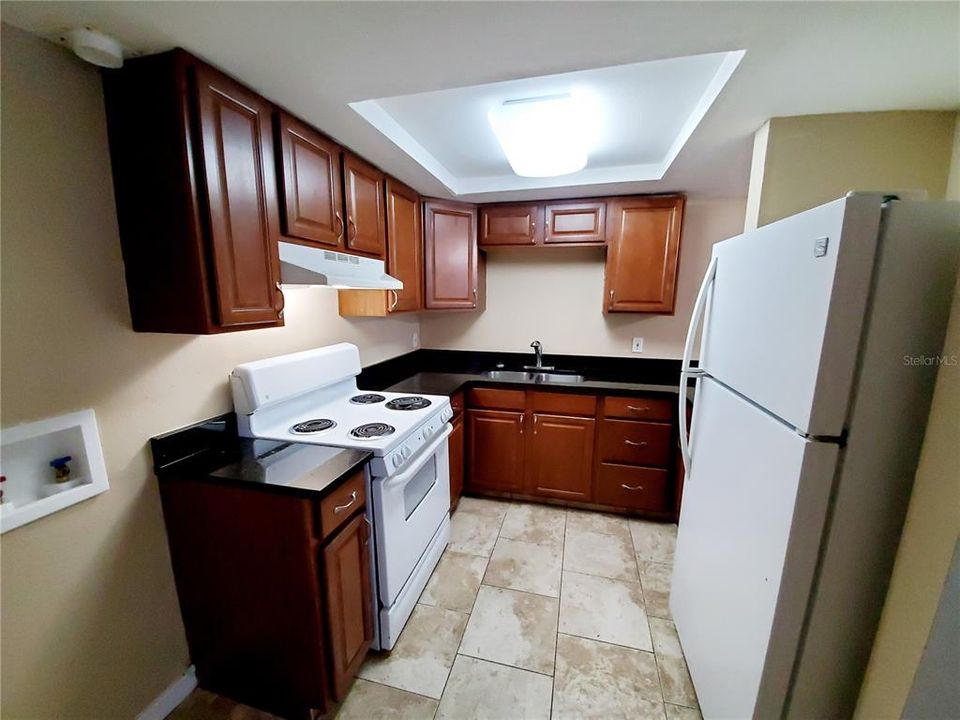 For Rent: $1,850 (3 beds, 1 baths, 1000 Square Feet)