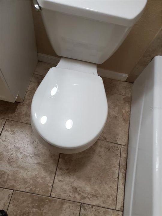 For Rent: $1,850 (3 beds, 1 baths, 1000 Square Feet)