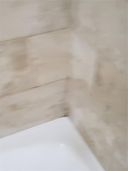 For Rent: $1,850 (3 beds, 1 baths, 1000 Square Feet)