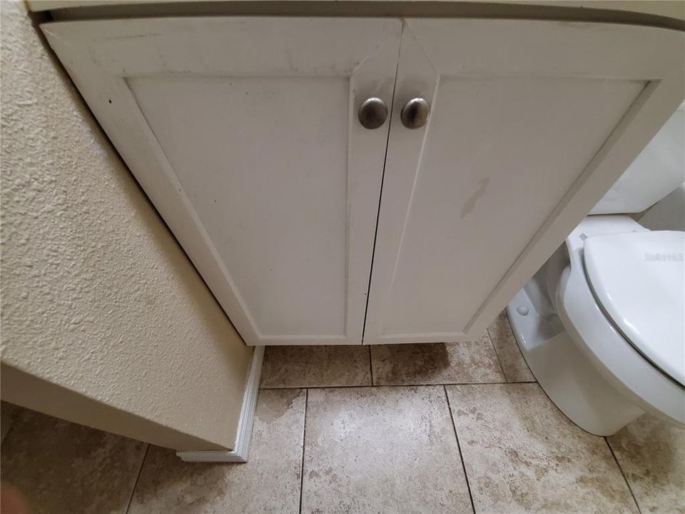 For Rent: $1,850 (3 beds, 1 baths, 1000 Square Feet)