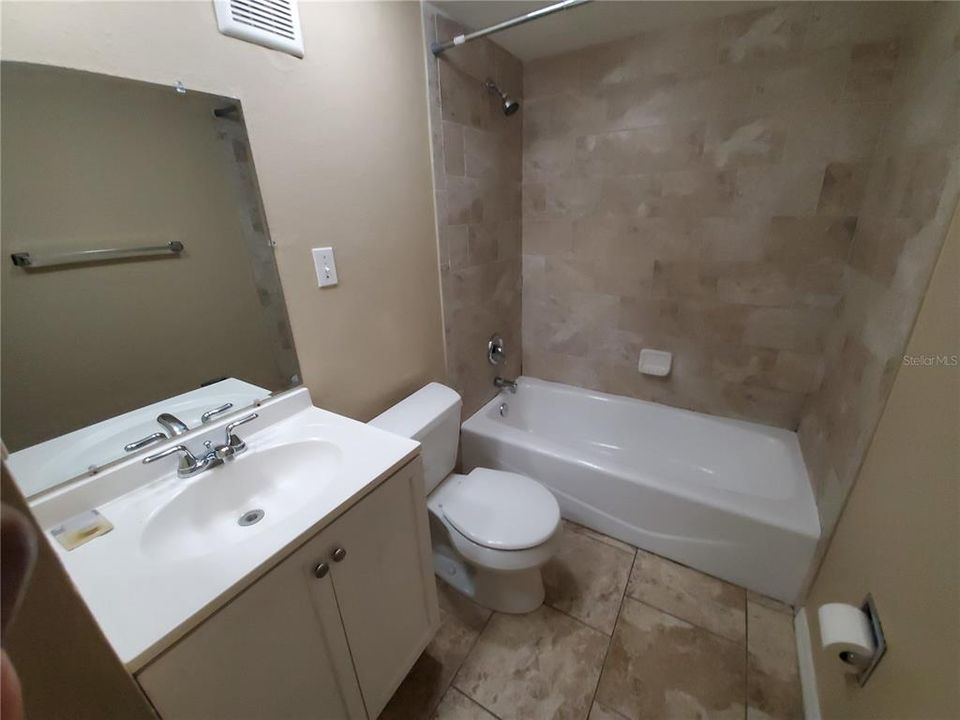 For Rent: $1,850 (3 beds, 1 baths, 1000 Square Feet)