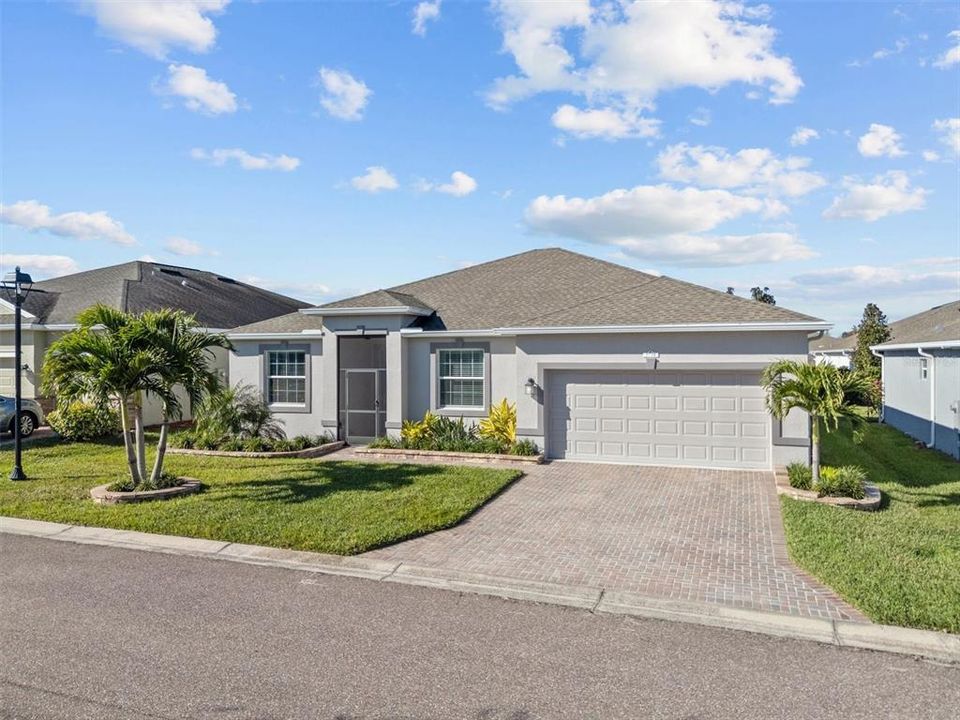 For Sale: $329,000 (2 beds, 2 baths, 1797 Square Feet)