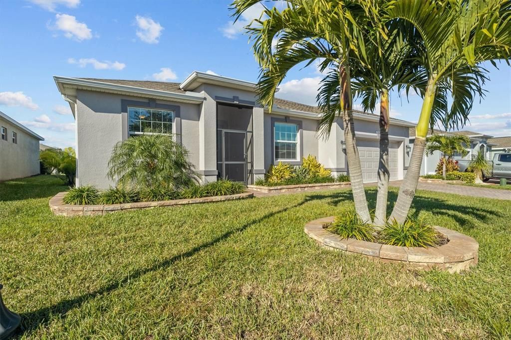 For Sale: $329,000 (2 beds, 2 baths, 1797 Square Feet)