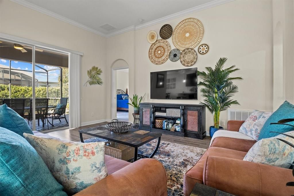 For Sale: $329,000 (2 beds, 2 baths, 1797 Square Feet)