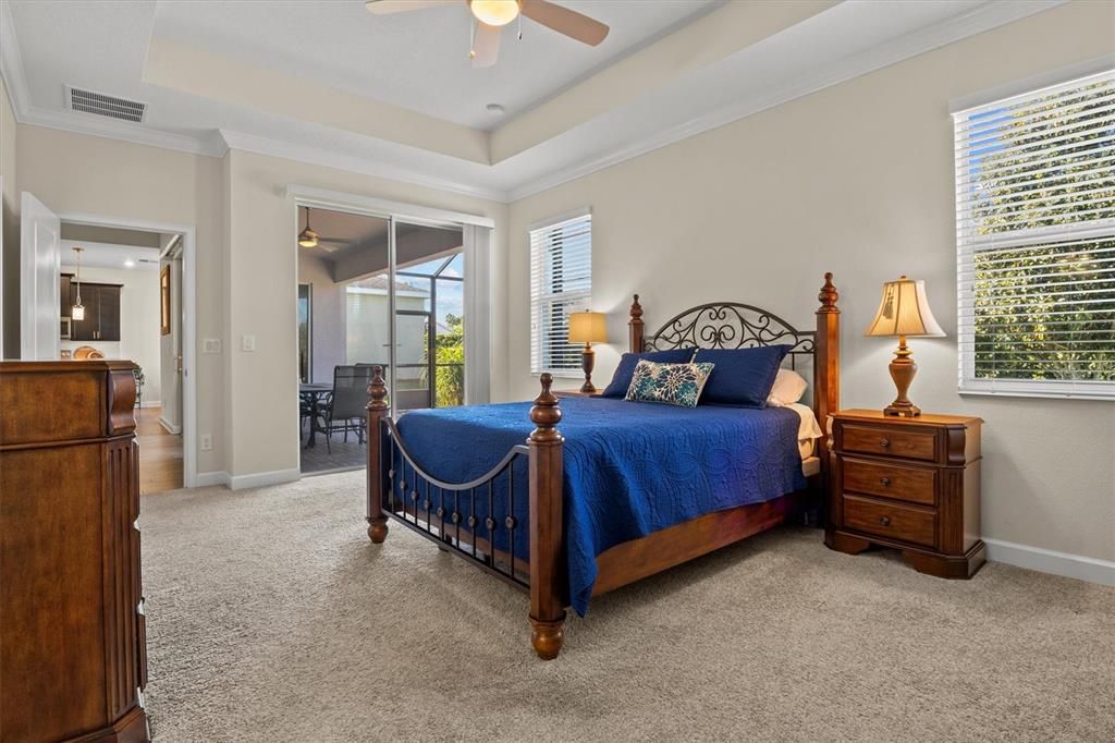 For Sale: $329,000 (2 beds, 2 baths, 1797 Square Feet)