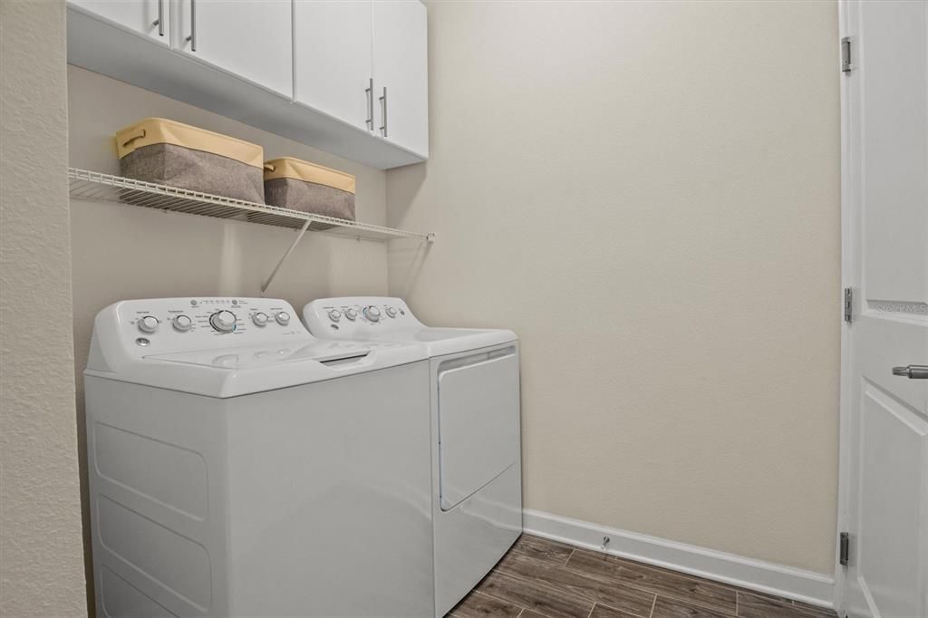 For Sale: $329,000 (2 beds, 2 baths, 1797 Square Feet)