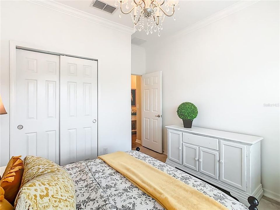 For Sale: $355,000 (3 beds, 2 baths, 1474 Square Feet)