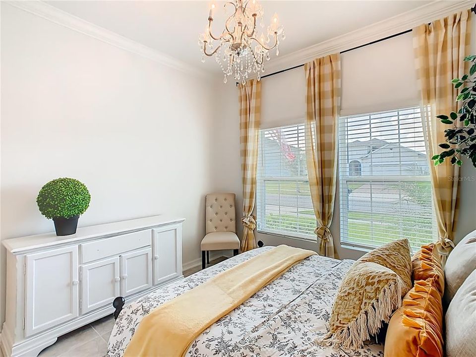 For Sale: $355,000 (3 beds, 2 baths, 1474 Square Feet)