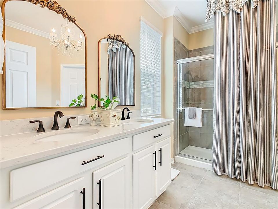 For Sale: $355,000 (3 beds, 2 baths, 1474 Square Feet)