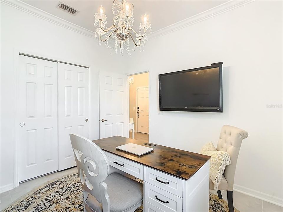 For Sale: $355,000 (3 beds, 2 baths, 1474 Square Feet)