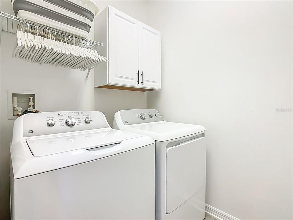 For Sale: $355,000 (3 beds, 2 baths, 1474 Square Feet)