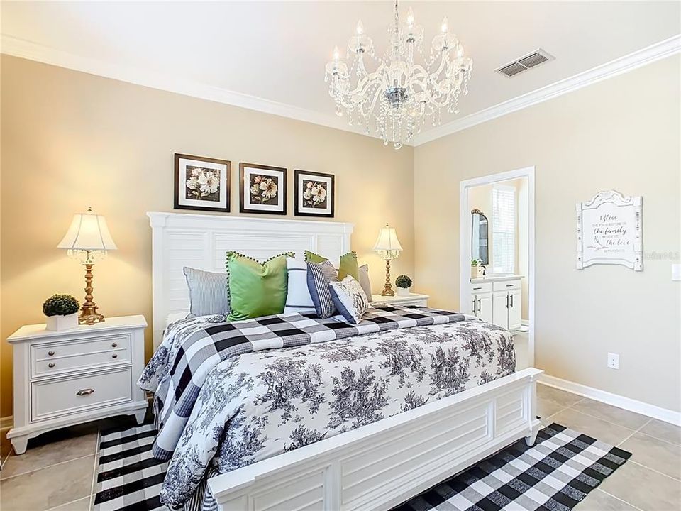 For Sale: $355,000 (3 beds, 2 baths, 1474 Square Feet)