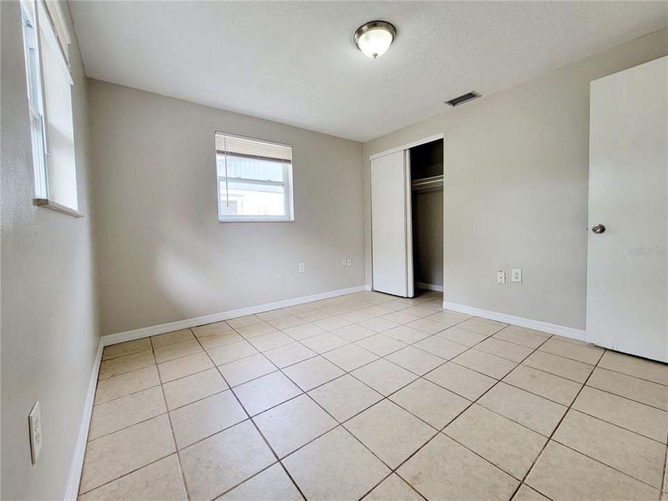 For Rent: $1,550 (3 beds, 1 baths, 1056 Square Feet)