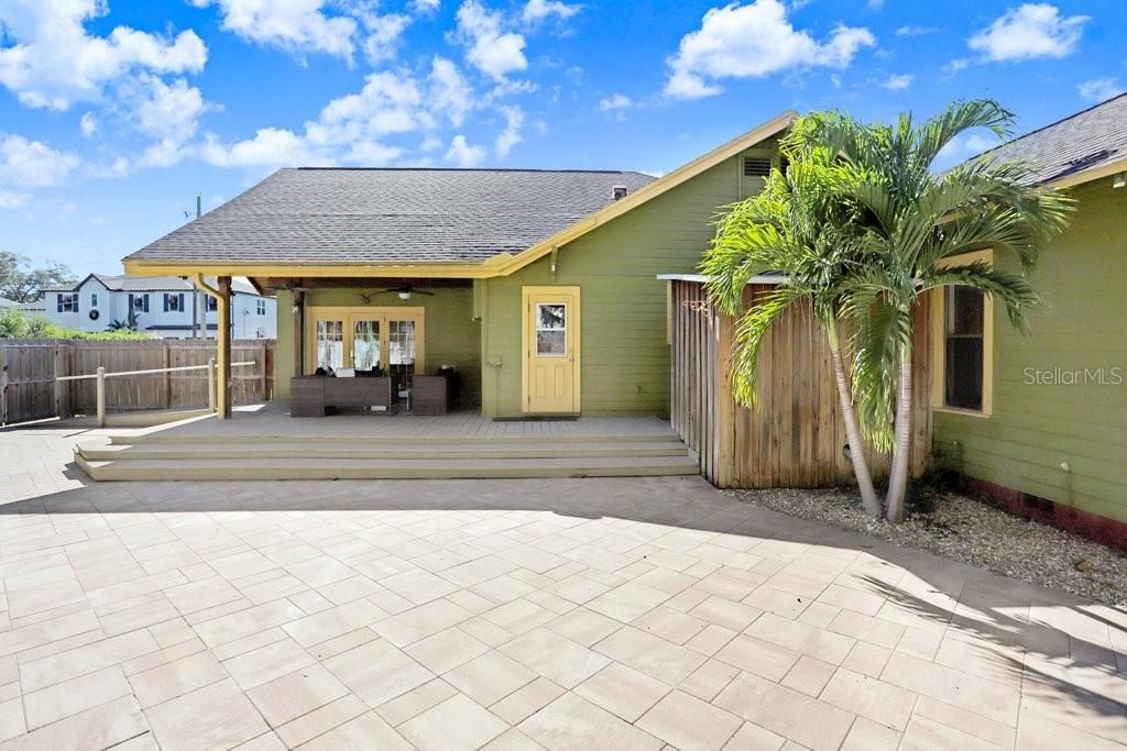 待售: $825,000 (3 贝兹, 2 浴室, 2312 平方英尺)