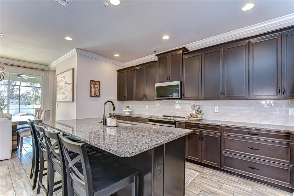 For Sale: $699,000 (4 beds, 2 baths, 2934 Square Feet)