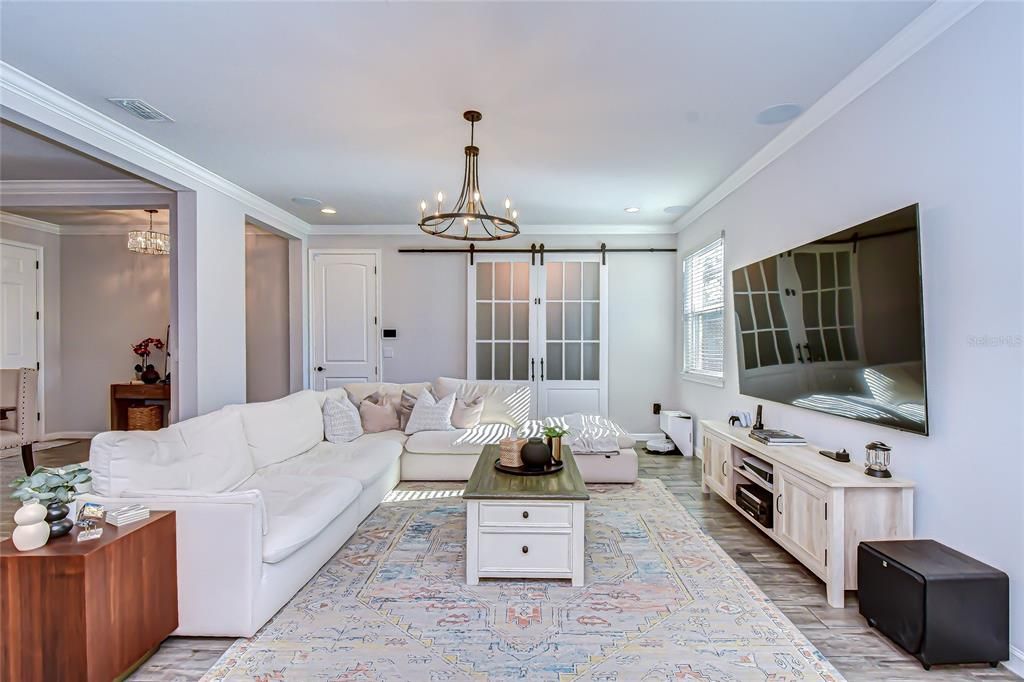 For Sale: $699,000 (4 beds, 2 baths, 2934 Square Feet)