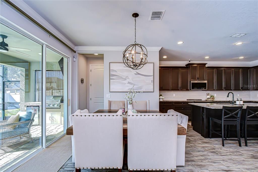 For Sale: $699,000 (4 beds, 2 baths, 2934 Square Feet)