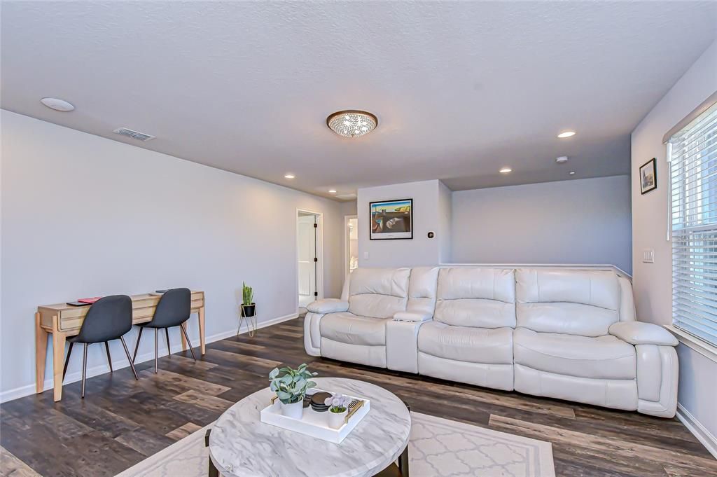 For Sale: $699,000 (4 beds, 2 baths, 2934 Square Feet)