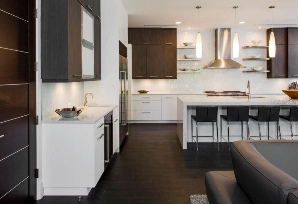 For Rent: $14,750 (4 beds, 4 baths, 3784 Square Feet)