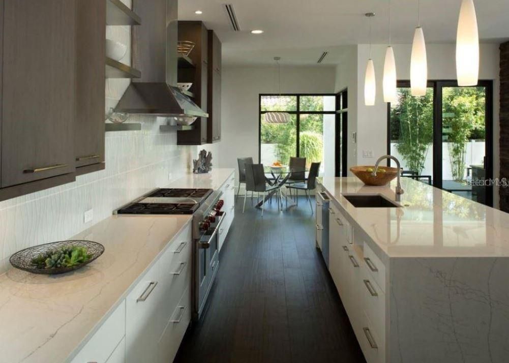 For Rent: $14,750 (4 beds, 4 baths, 3784 Square Feet)