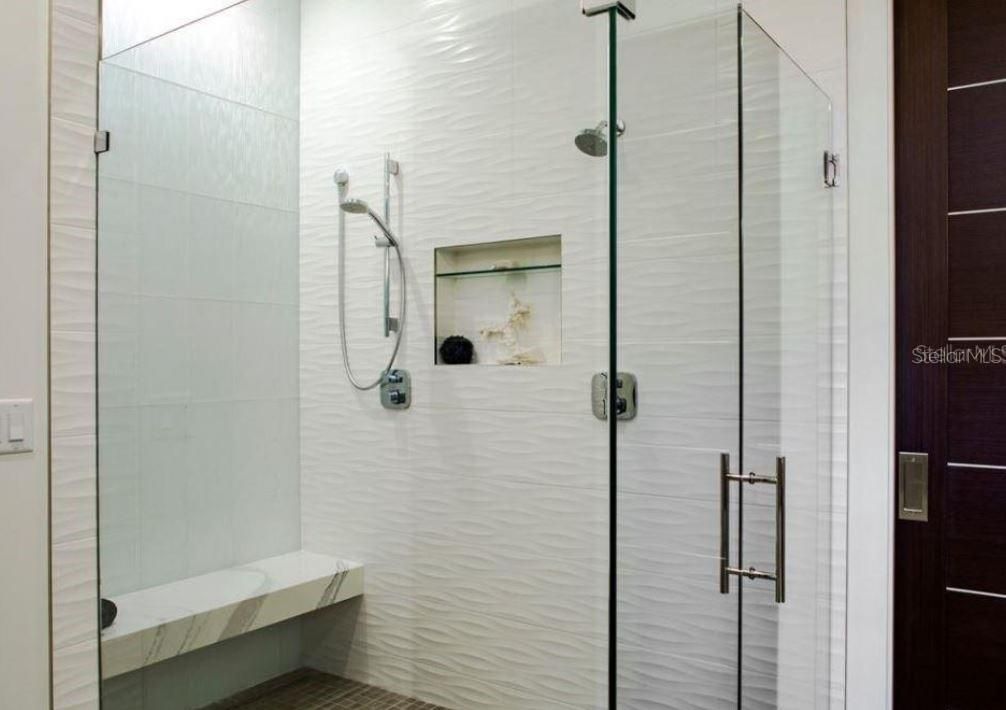 For Rent: $14,750 (4 beds, 4 baths, 3784 Square Feet)