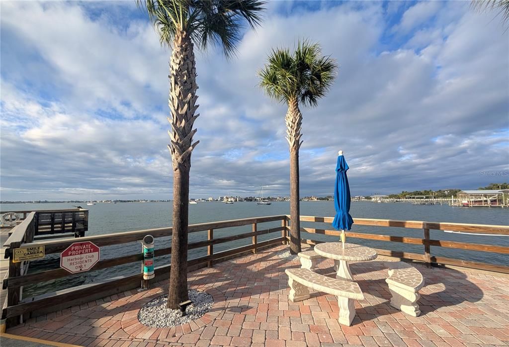 En Venta: $575,000 (2 camas, 2 baños, 1440 Pies cuadrados)