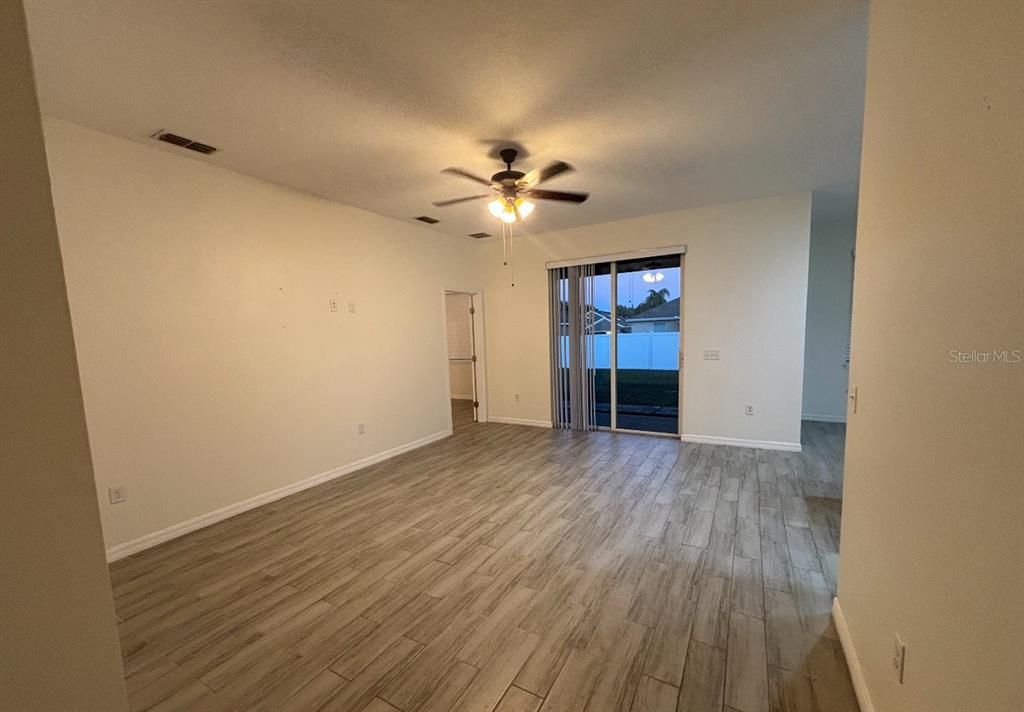 En Renta: $2,300 (3 camas, 2 baños, 1305 Pies cuadrados)