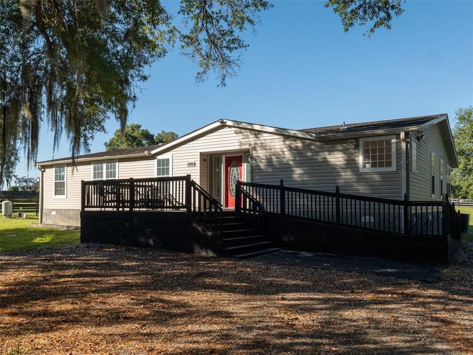 For Sale: $899,000 (4 beds, 3 baths, 2415 Square Feet)