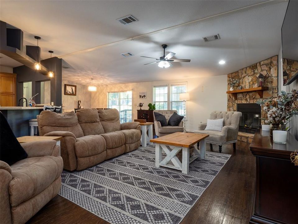 For Sale: $899,000 (4 beds, 3 baths, 2415 Square Feet)