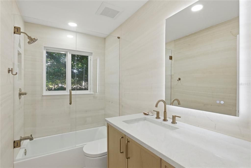 В аренду: $7,500 (3 спален, 2 ванн, 1862 Квадратных фут)