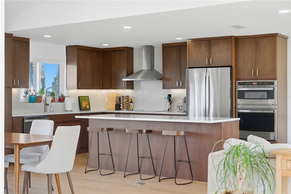 В аренду: $7,500 (3 спален, 2 ванн, 1862 Квадратных фут)