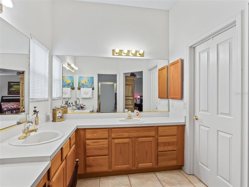 待售: $359,000 (3 贝兹, 2 浴室, 1993 平方英尺)