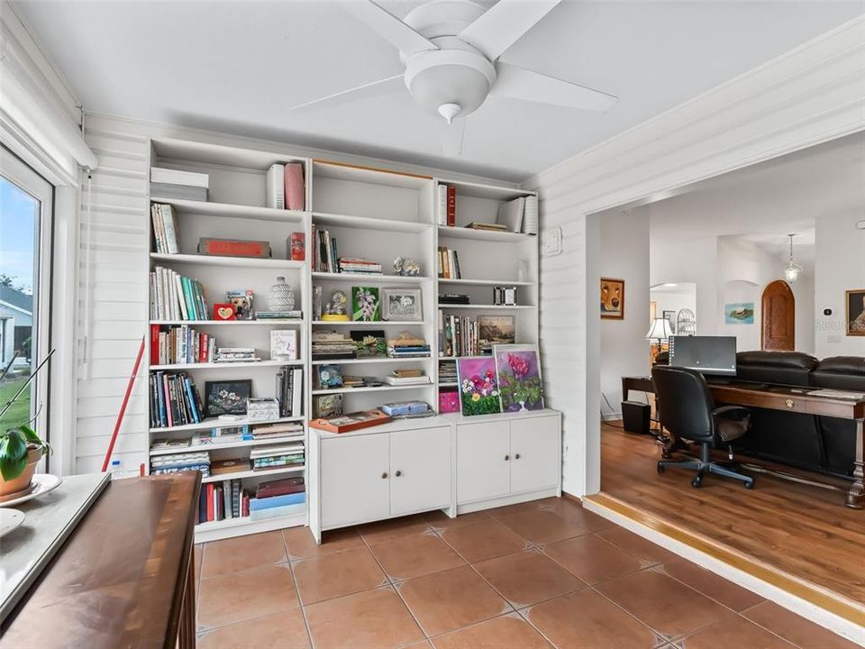 待售: $359,000 (3 贝兹, 2 浴室, 1993 平方英尺)