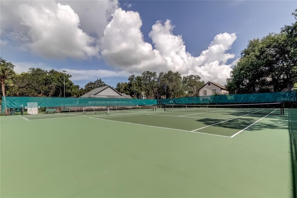 На продажу: $575,000 (3 спален, 2 ванн, 1680 Квадратных фут)