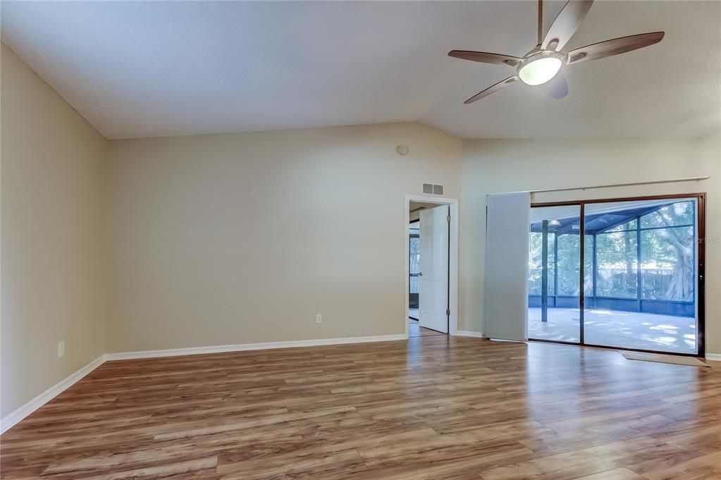 На продажу: $575,000 (3 спален, 2 ванн, 1680 Квадратных фут)