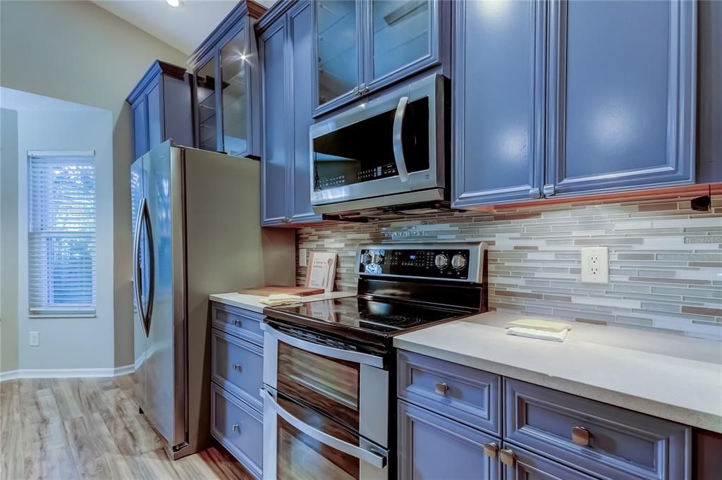 На продажу: $575,000 (3 спален, 2 ванн, 1680 Квадратных фут)