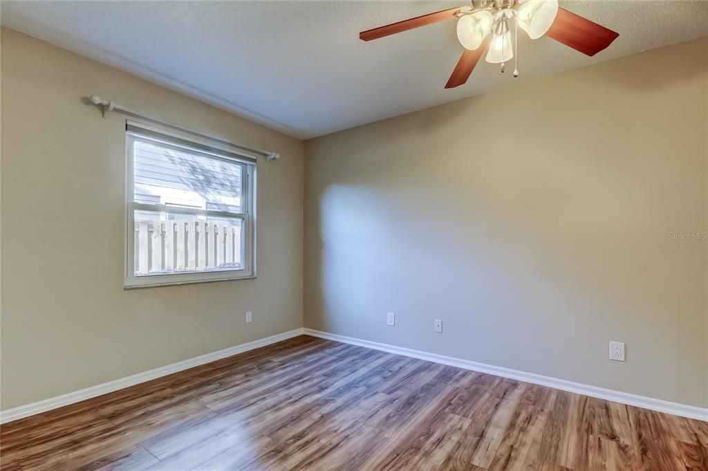 На продажу: $575,000 (3 спален, 2 ванн, 1680 Квадратных фут)