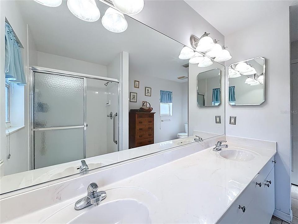 待售: $349,990 (3 贝兹, 2 浴室, 1874 平方英尺)