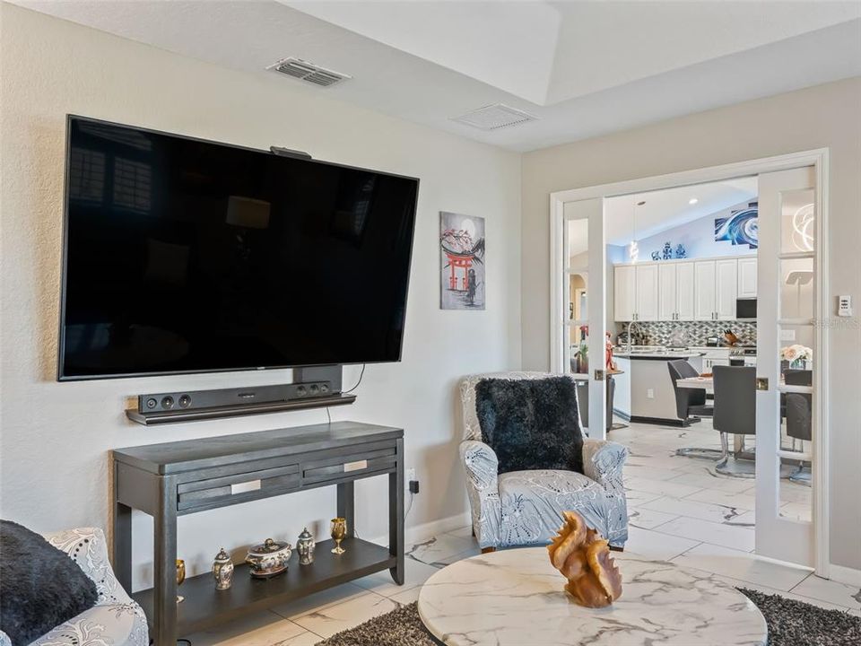 На продажу: $550,000 (3 спален, 3 ванн, 2071 Квадратных фут)