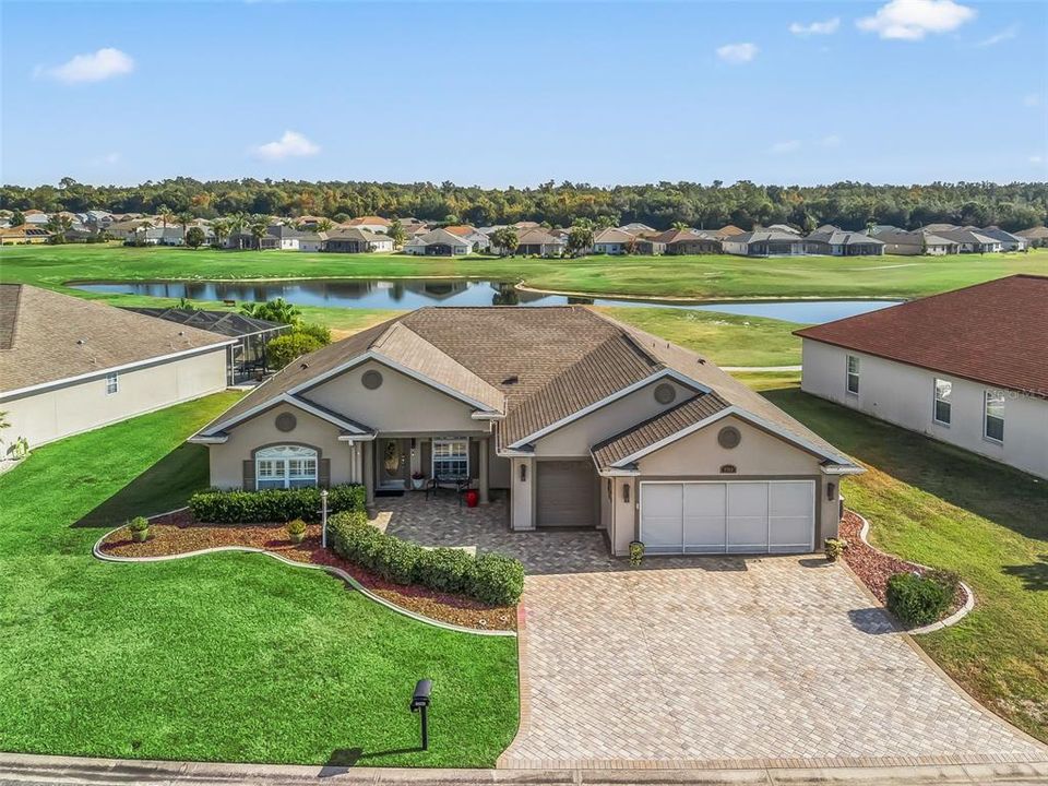 На продажу: $550,000 (3 спален, 3 ванн, 2071 Квадратных фут)