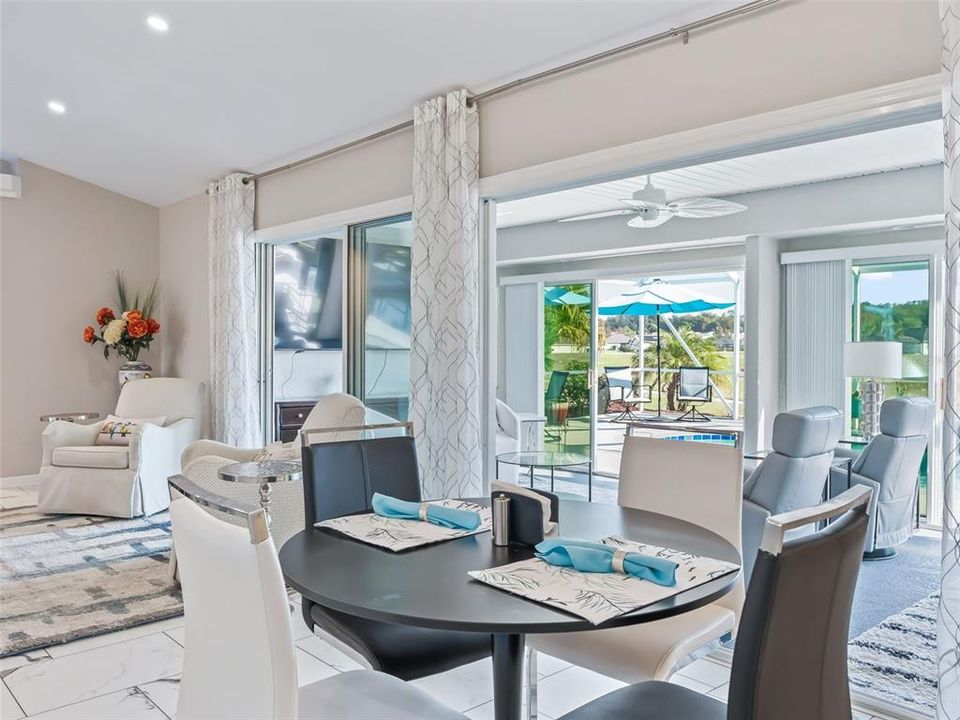 На продажу: $550,000 (3 спален, 3 ванн, 2071 Квадратных фут)