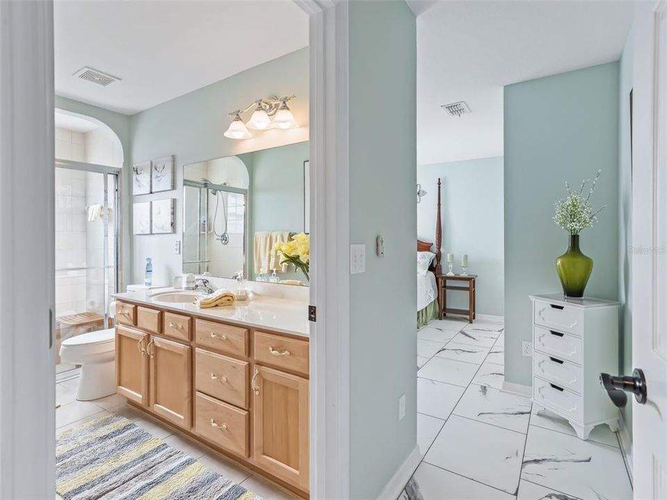 На продажу: $550,000 (3 спален, 3 ванн, 2071 Квадратных фут)